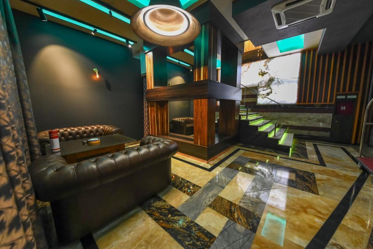 Hotel Havana Loznica Extérieur photo