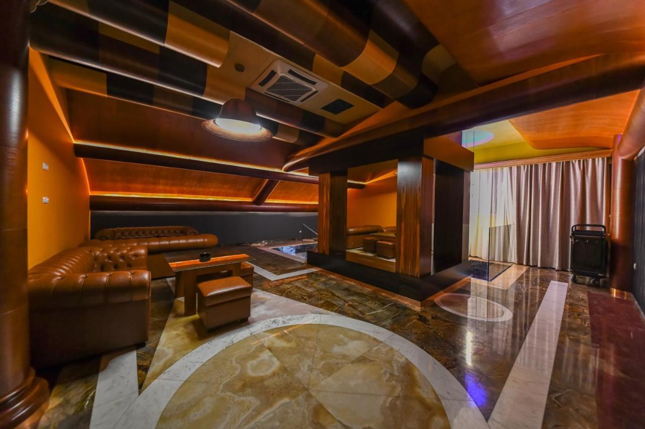 Hotel Havana Loznica Extérieur photo