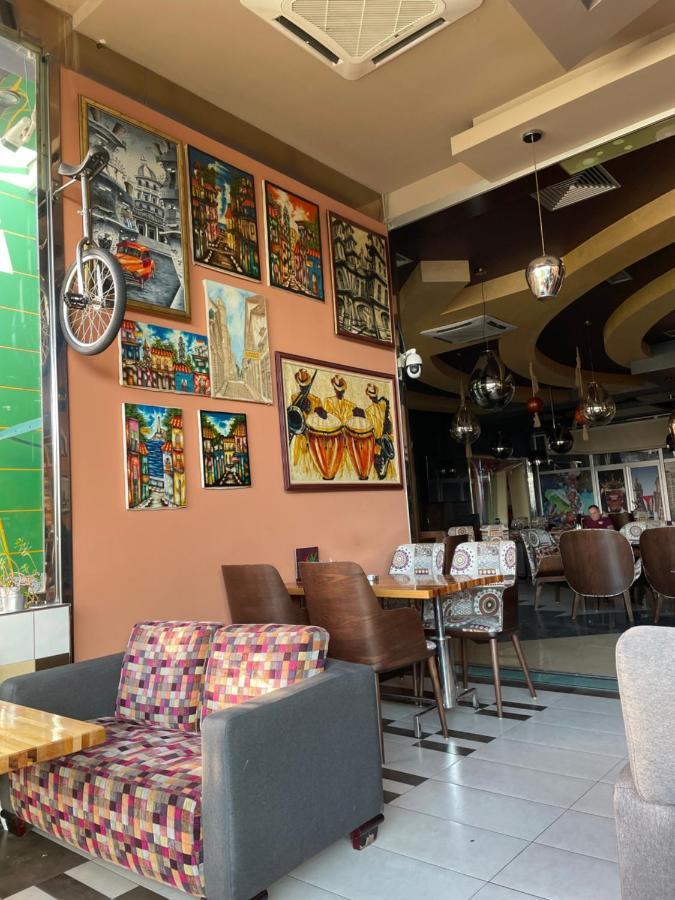 Hotel Havana Loznica Extérieur photo