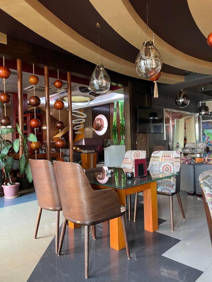 Hotel Havana Loznica Extérieur photo